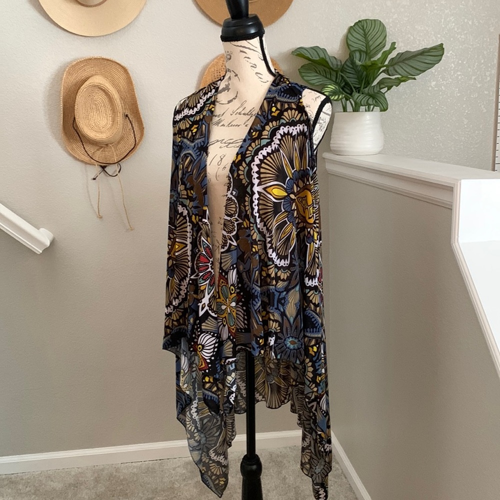 Sleeveless cover up